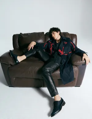 颖儿郑元畅合体杂志大片写真图片