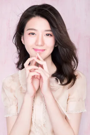 李凯馨温婉迷人写真图片_3