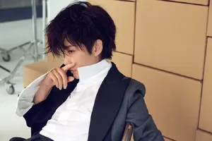 李冰冰炫酷杂志花絮照图片