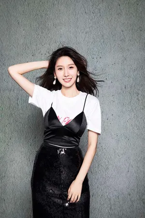 王子璇时尚风格多变甜美写真图片