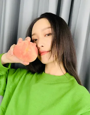 倪妮清新甜美自拍照图片_3