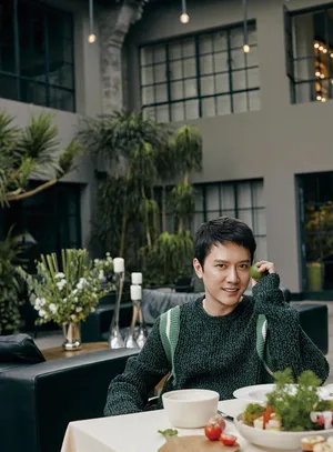 冯绍峰精致休闲风写真图片_5