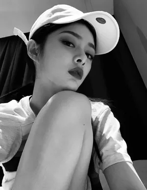 傅菁俏皮性感自拍照图片_7