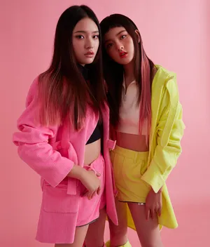 宋祖儿林允合体时尚大片写真图片_6