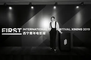 宋佳酷黑潇洒写真图片_7