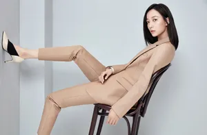 王珞丹知性时尚写真图片