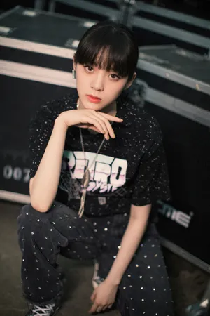 欧阳娜娜甜酷少女写真图片_1