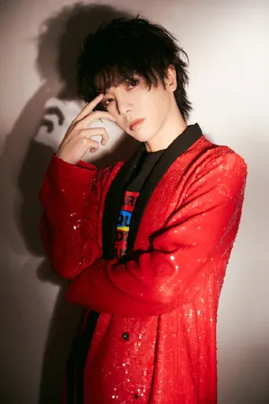 华晨宇极限挑战公益演唱会写真图片