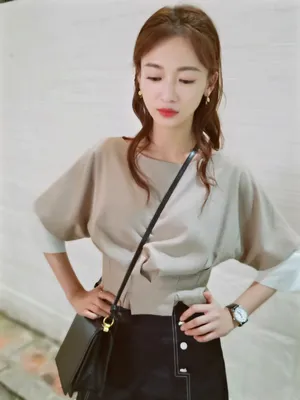 吴谨言清新简约写真图片