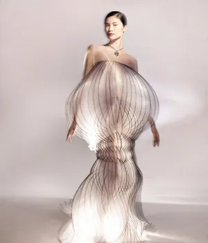 何穗优雅魅力大片写真图片_7