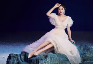 张雨绮甜美性感活动照图片_1