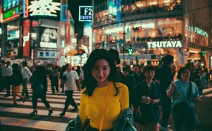 景甜日本街头旅拍照图片