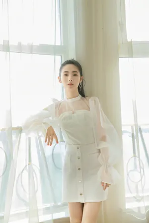 邢菲浪漫仙气写真图片_1