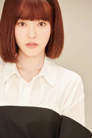 唐嫣清纯甜美短发写真图片_7