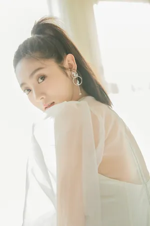 邢菲七夕清爽甜美写真图片_3