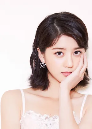 李凯馨性感优雅写真图片_5