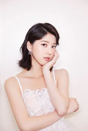 李凯馨性感优雅写真图片_6