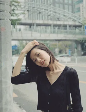 刘雯利落私服街拍照图片_4