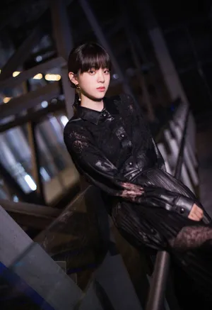 欧阳娜娜黑色潮服性感图片_7
