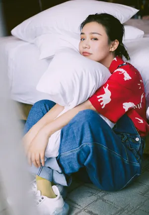 马思纯羊角辫活力清纯写真_4