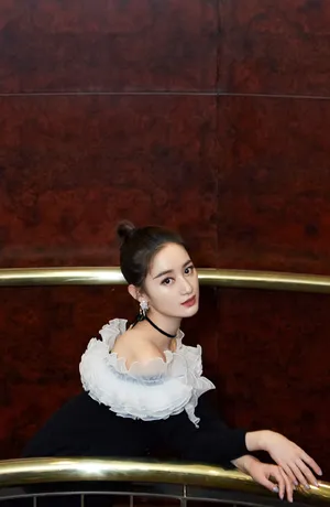 郭晓婷优雅干练活动照图片_2