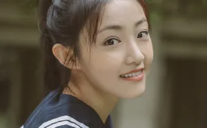 吴佳怡清纯水手服写真图片_3