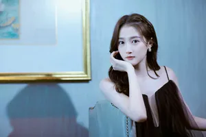 关晓彤黑色纱裙性感写真图片_2