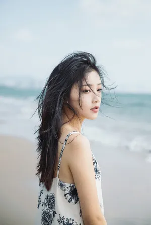 吴佳怡性感迷人海边写真图片_5