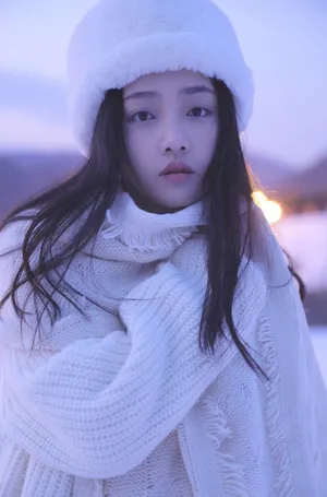 吴佳怡甜美俏皮冬日写真图片_8
