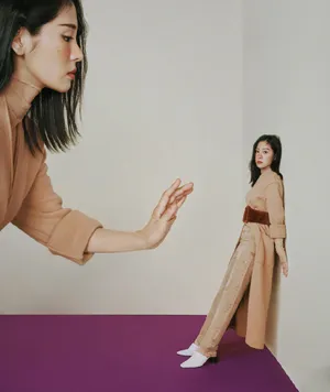 张碧晨个性艺术照写真图片_3