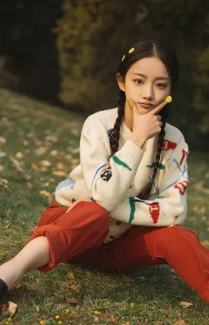 吴佳怡清新可爱秋季写真图片_3
