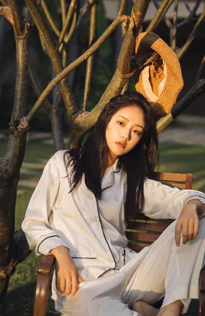 吴佳怡简约随性写真图片_2