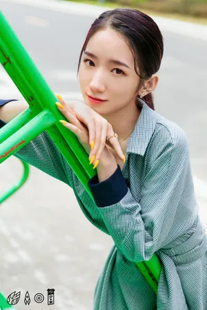 孟美岐精致性感写真图片