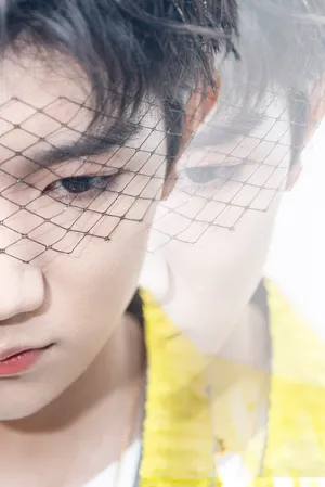 TFBOYS王源六周年帅气写真图片_8