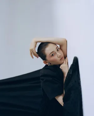 苗苗温婉宁静写真图片_3