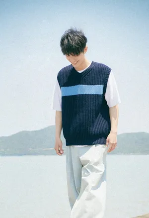 肖战文艺清新写真图片_5