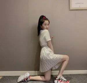 虞书欣甜美运动风写真图片