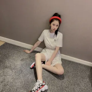 虞书欣甜美运动风写真图片_3