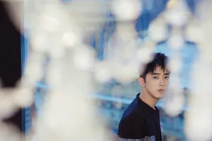梁靖康帅气养眼活动照图片_2