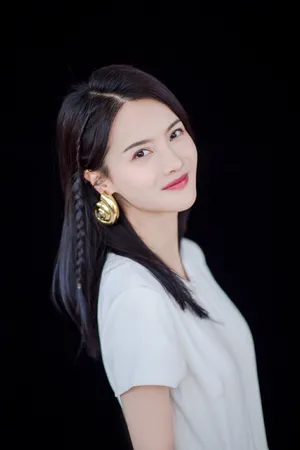 张芷溪清新优雅写真图片_2