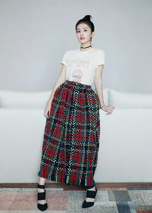 白鹿清爽甜美活动写真图片_3