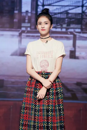 白鹿清爽甜美活动写真图片_6