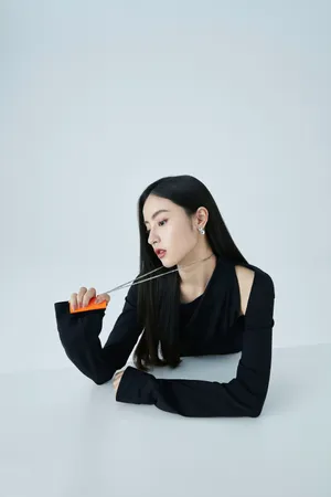 佟梦实毛晓慧时尚合体写真图片_2