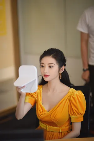 景甜温婉恬静写真图片_2