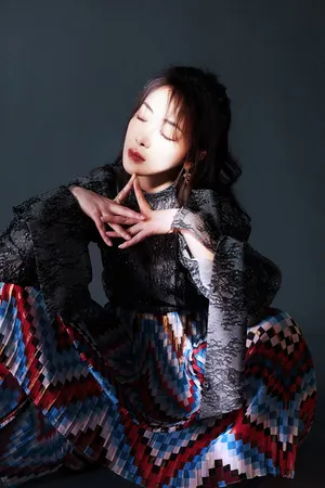 陈紫函异域风情性感时尚写真_6