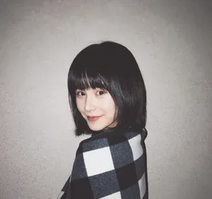 张依墨甜美可爱性感图片_2