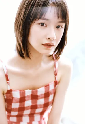 张依墨性感甜美写真图片_5
