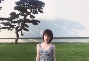 张依墨吊带裙夏日清爽写真_4