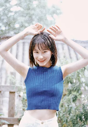 张依墨夏日清爽甜美照片_3