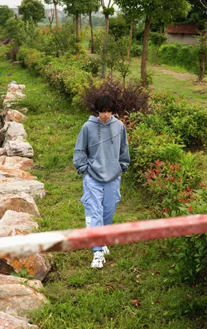 华晨宇运动风大片写真图片_3
